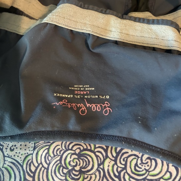 Lilly Pulitzer Luxletic bra in yoga/work out top - Picture 4 of 8